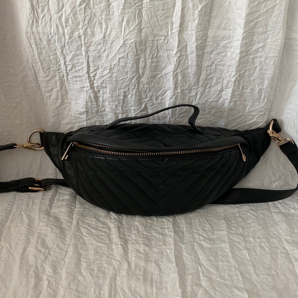 Black Fanny Pack
